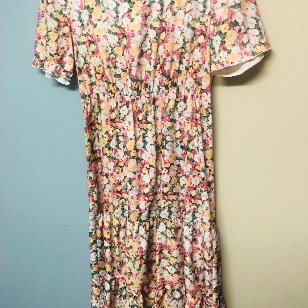 Floral Elegance Midi Dress